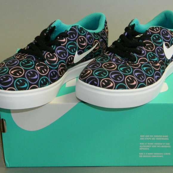 Nike Other - Nike Kids Skateboard Shoes Check Canvas Emoji New